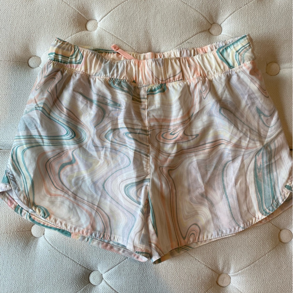 Old Navy Women's Marble Print Athletic Shorts